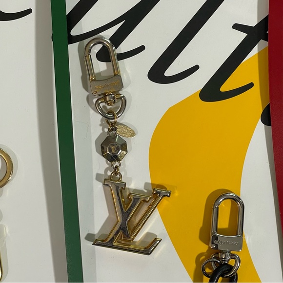 Louis Vuitton Key Chain’s - Picture 7 of 13